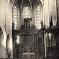 Image ancienne -L'intérieur de l'église-